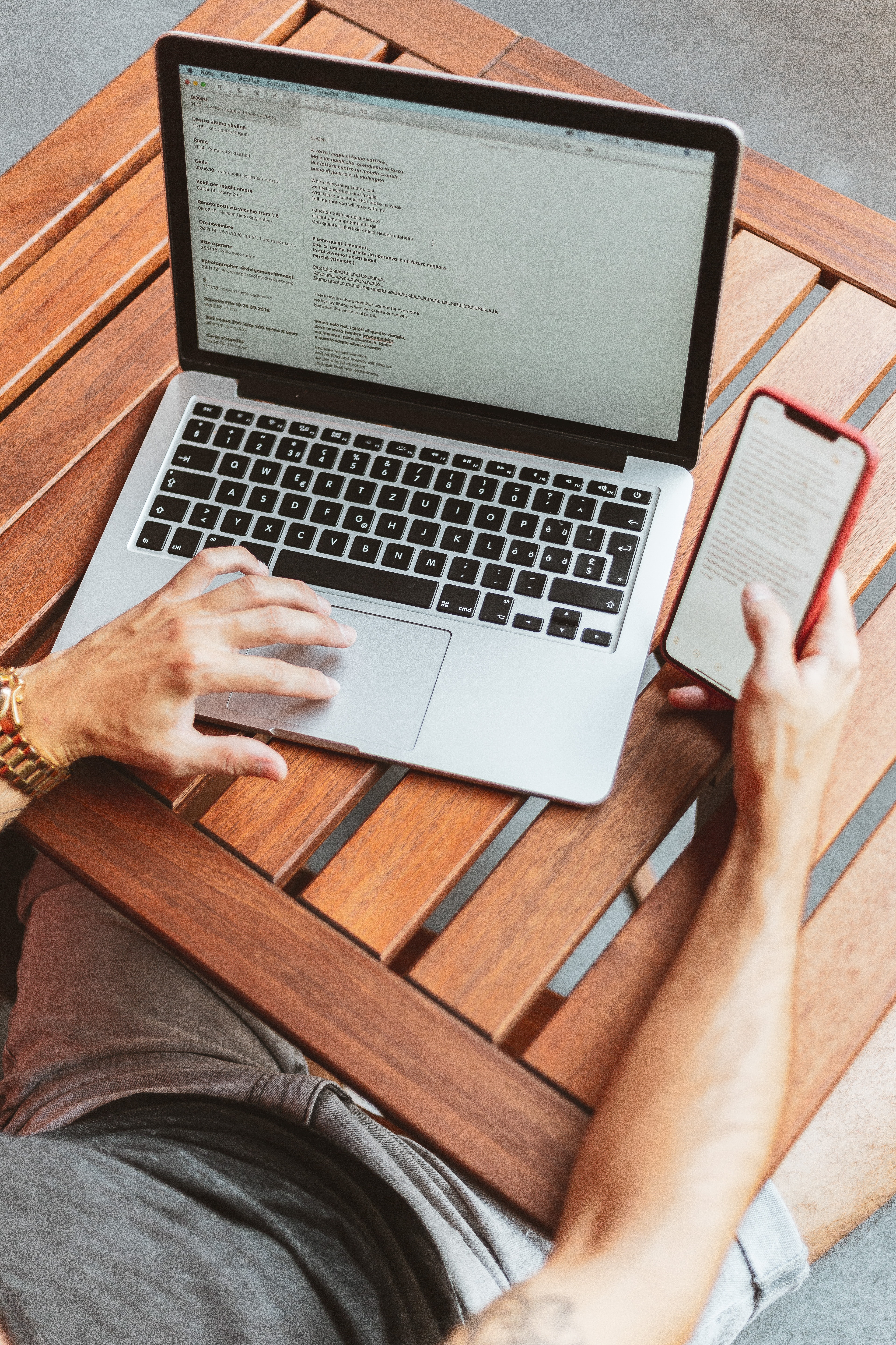 What emails should my business be using and why? 21 What email should my business be using and why? Aurora Tech Support Harrogate, Wetherby, York, Leeds, Otley - Microsoft 365 and Google Workspace